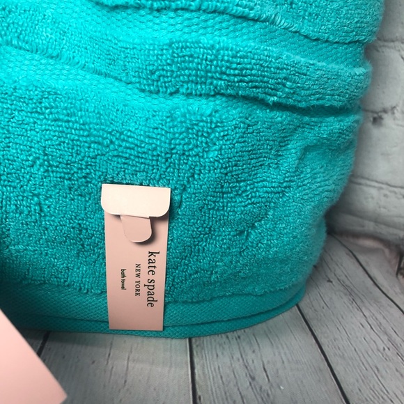 🛍🛍SOLD Kate spade ♠️ bath towel set - Picture 2 of 4